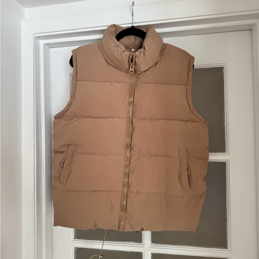 Amazon Women's Tan Puffer Vest